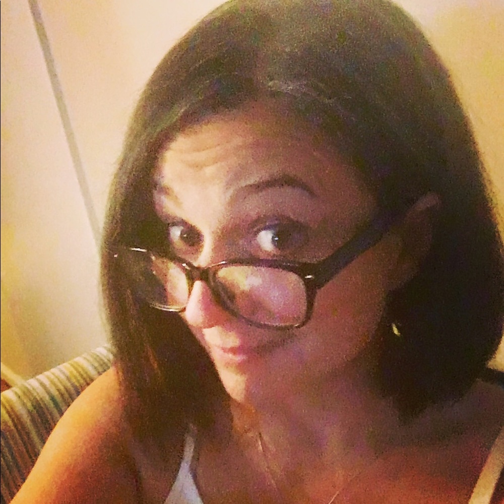 Meet your Posher, Jenny